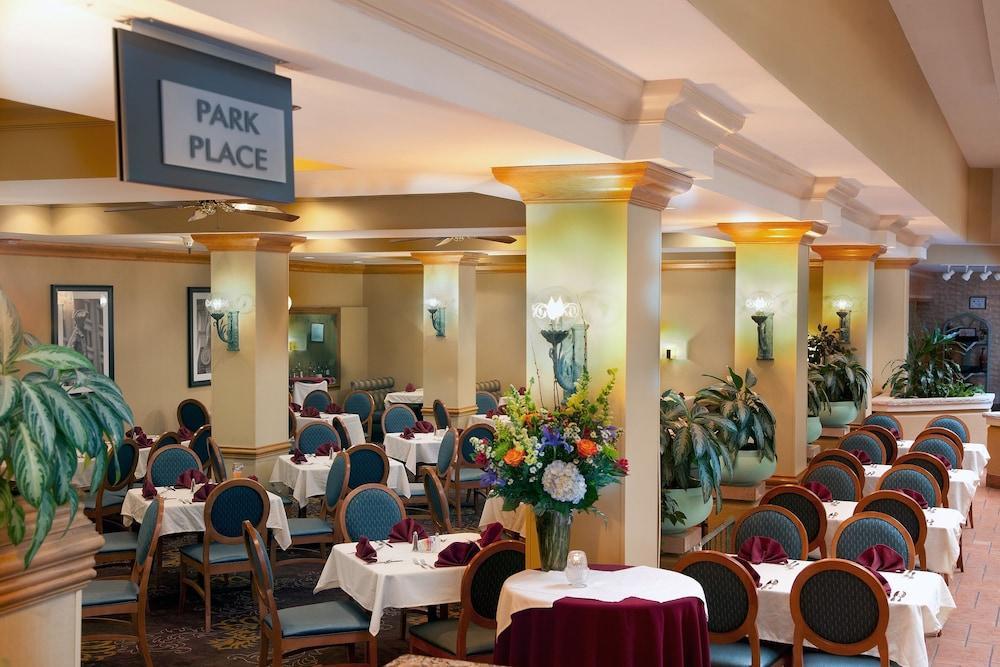 Embassy Suites By Hilton Greensboro Airport Ristorante foto
