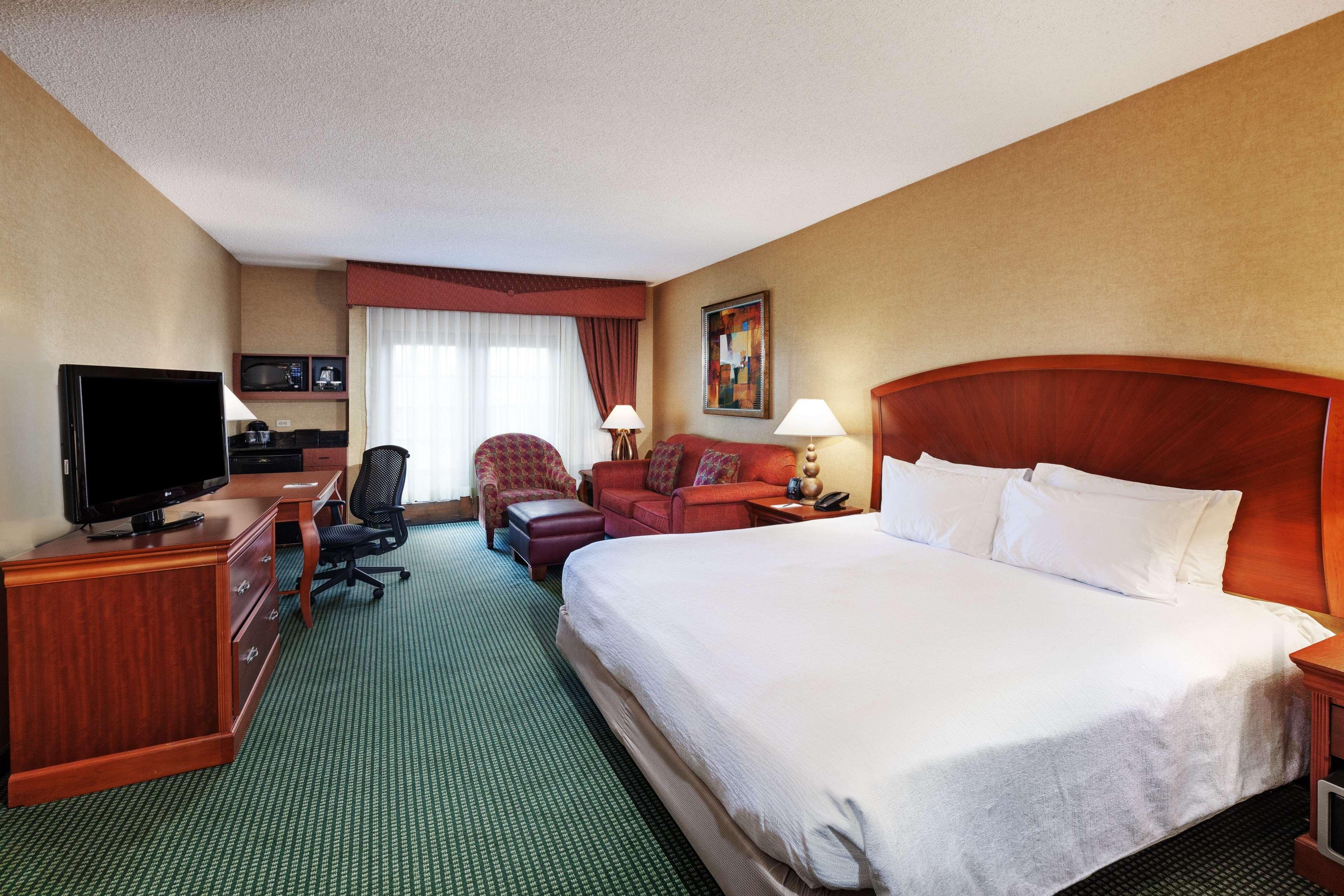 Embassy Suites By Hilton Greensboro Airport Esterno foto