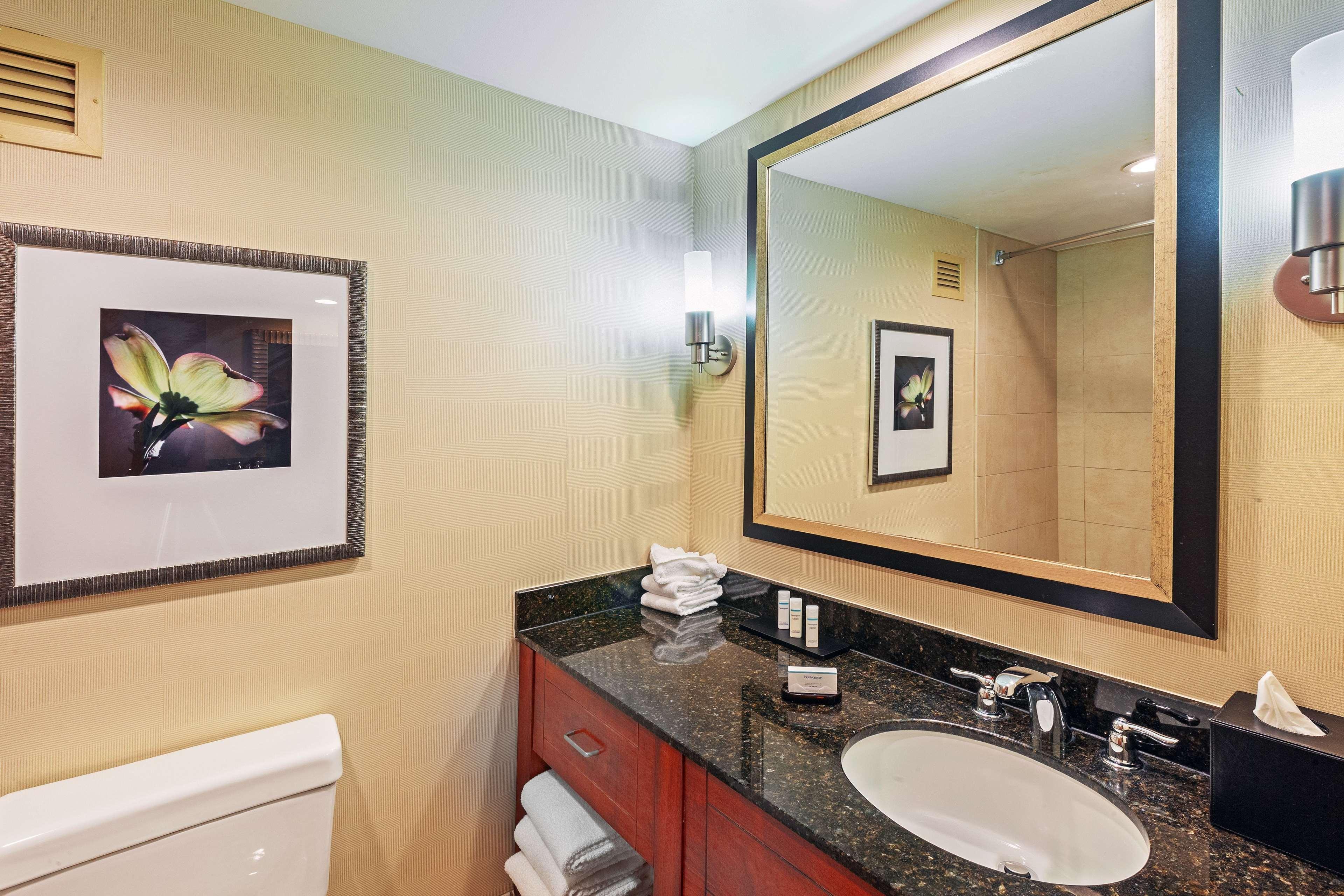 Embassy Suites By Hilton Greensboro Airport Esterno foto