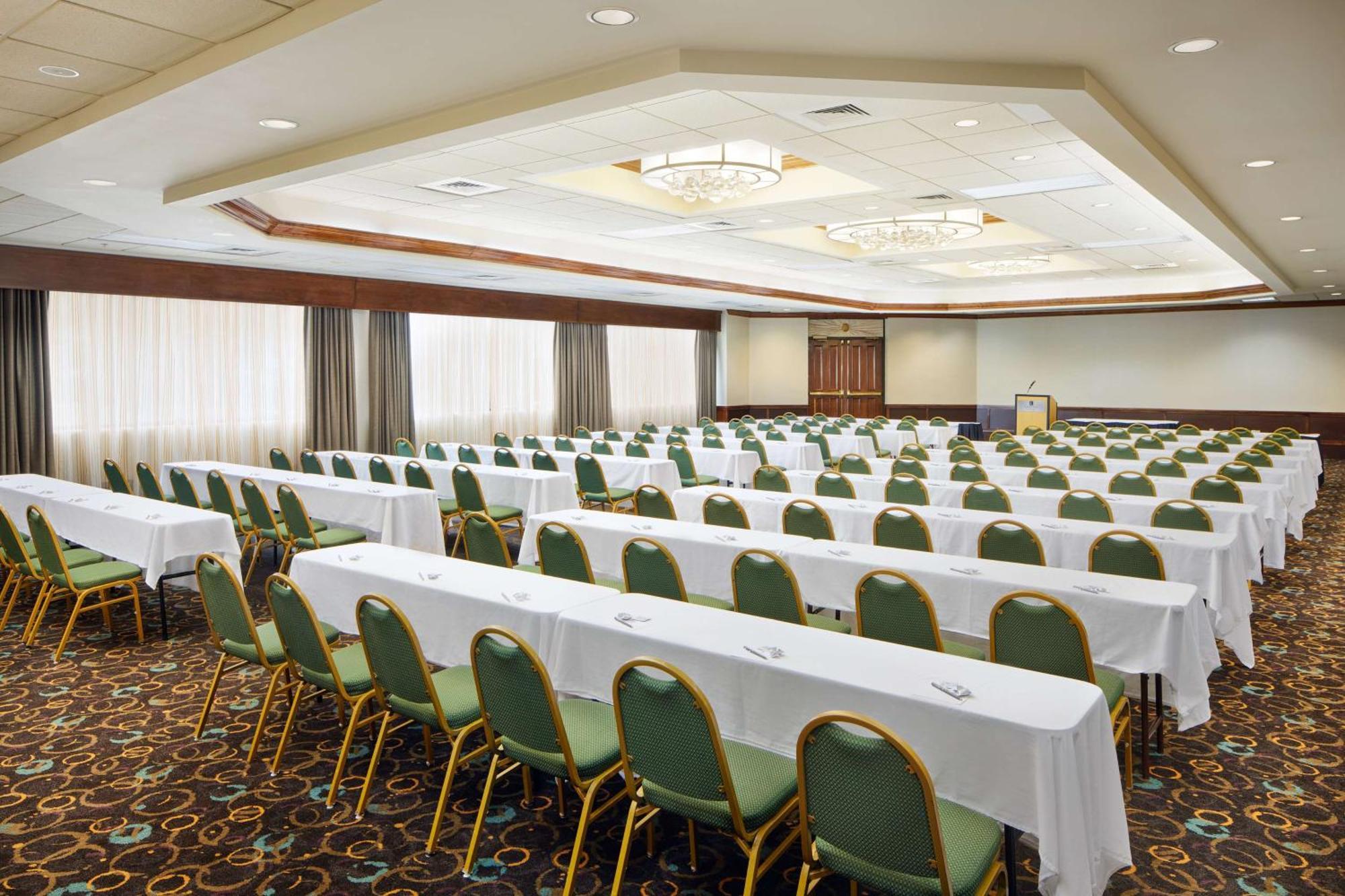 Embassy Suites By Hilton Greensboro Airport Esterno foto