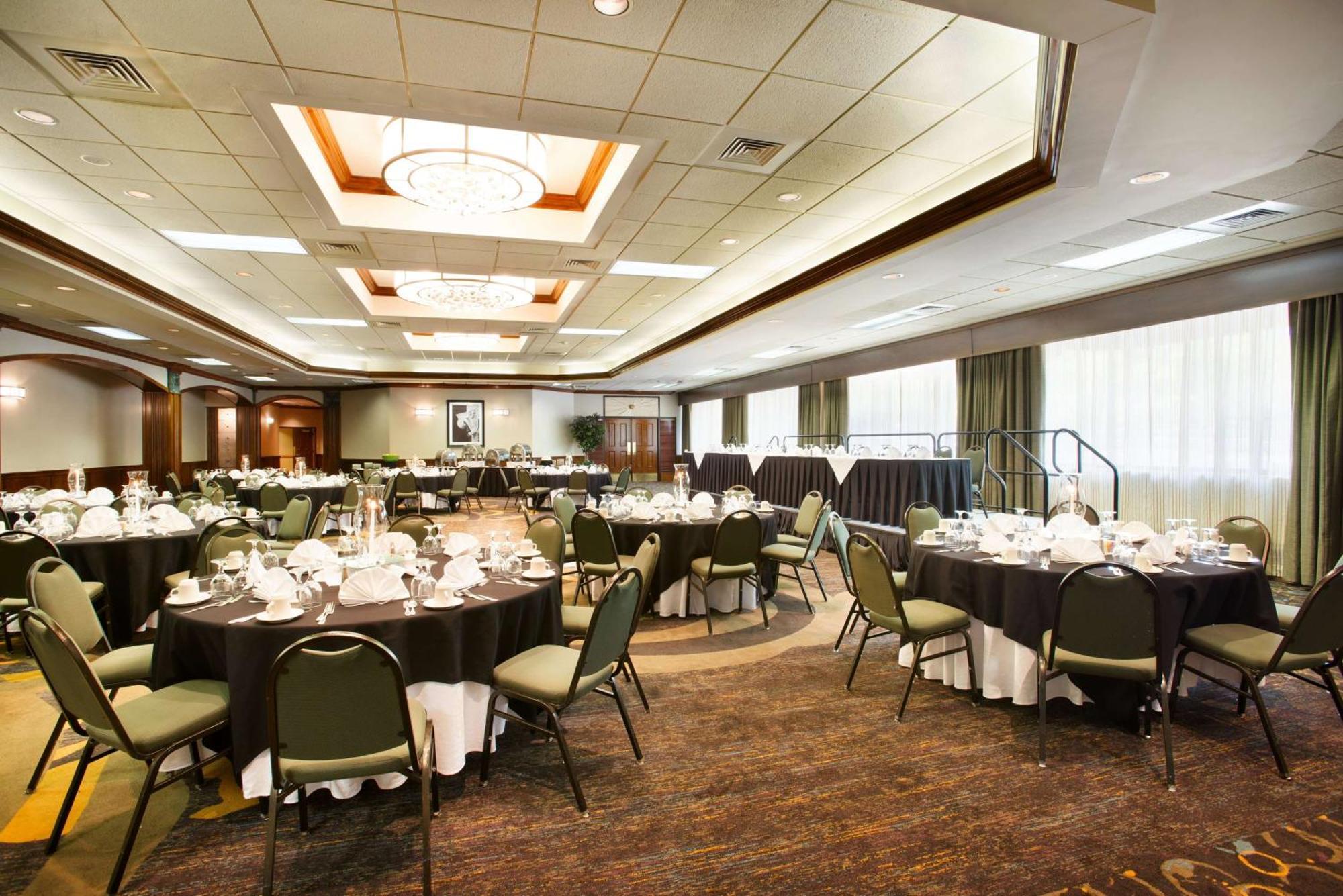 Embassy Suites By Hilton Greensboro Airport Esterno foto