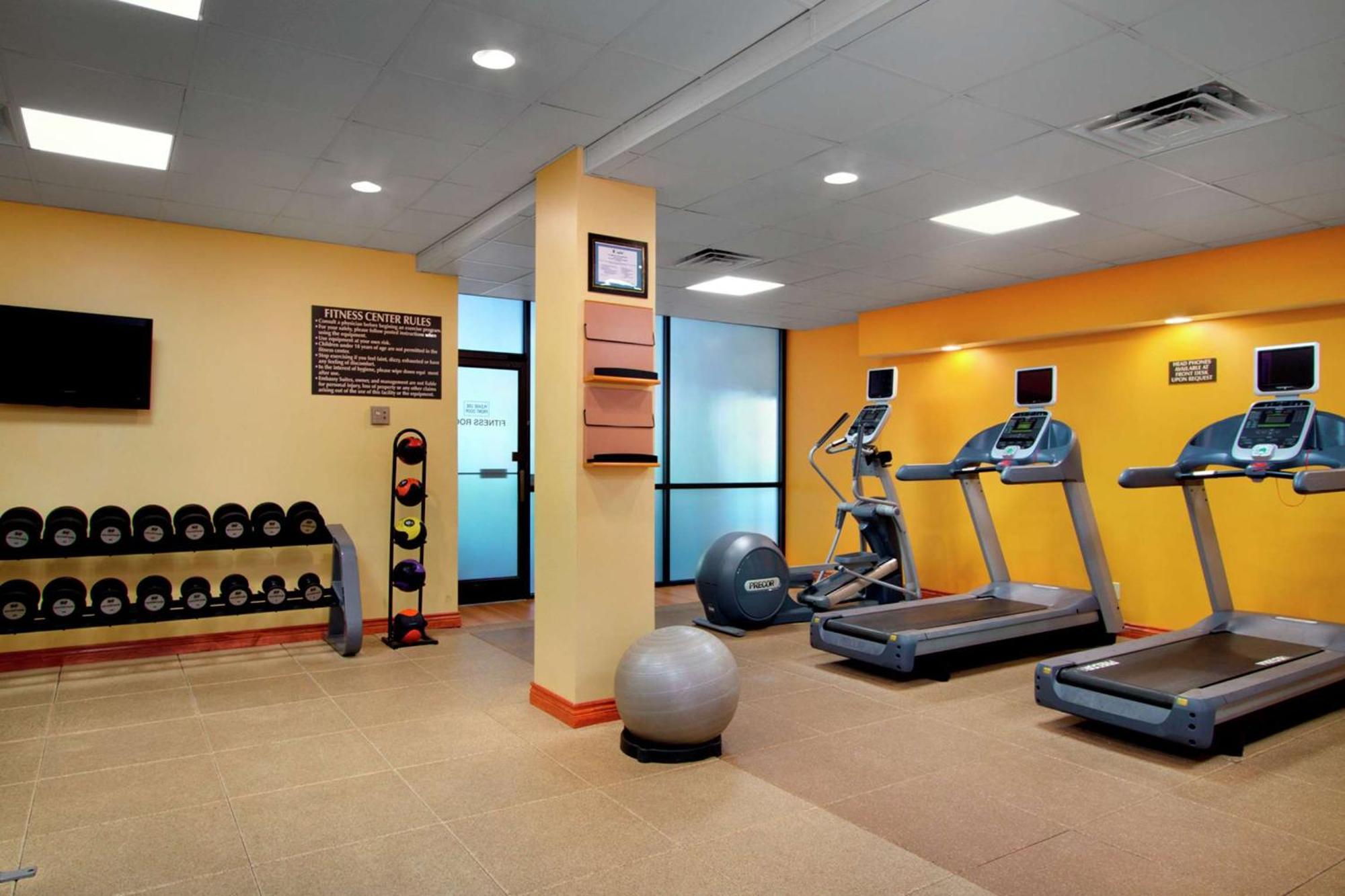 Embassy Suites By Hilton Greensboro Airport Esterno foto
