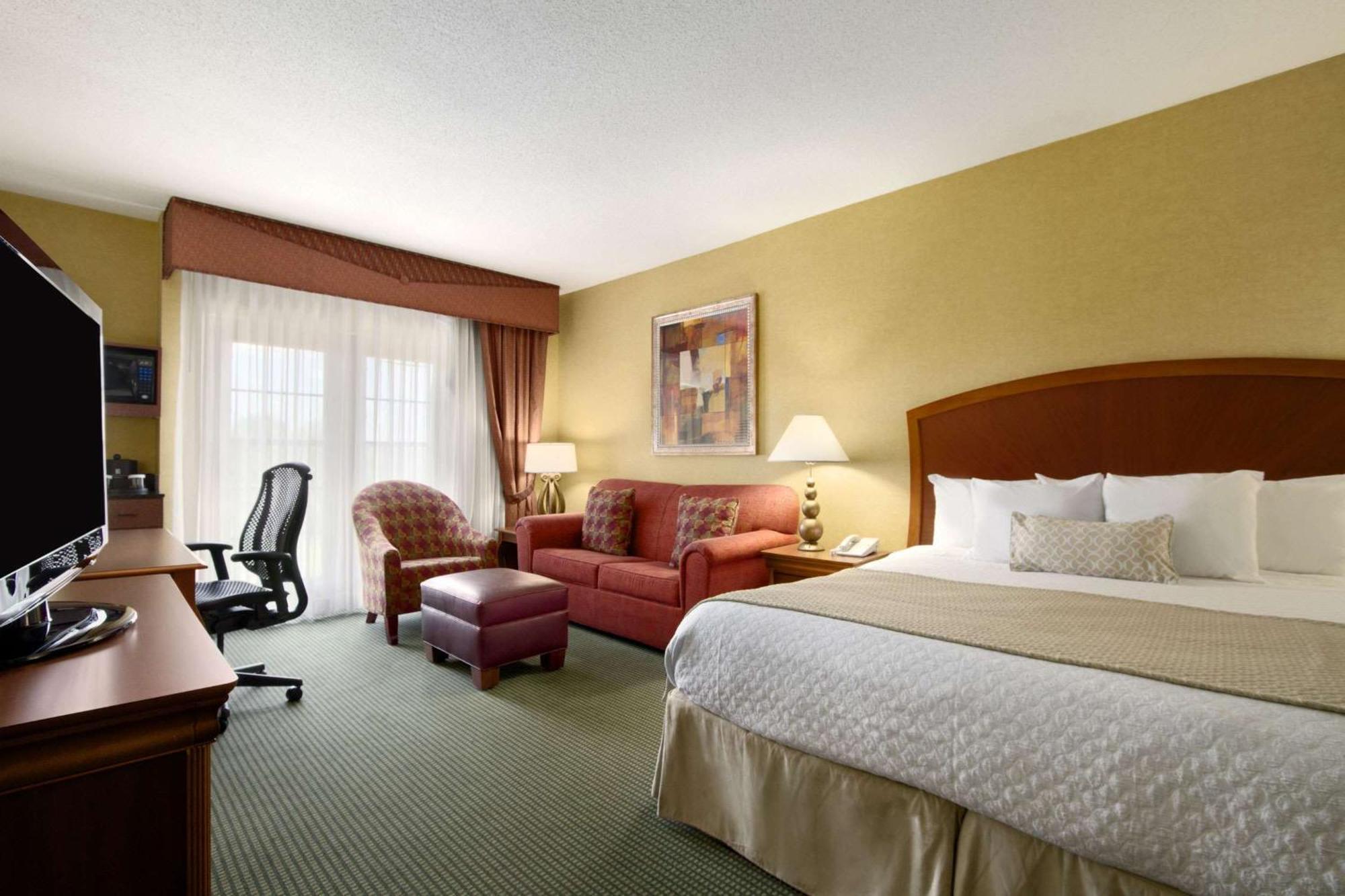 Embassy Suites By Hilton Greensboro Airport Esterno foto