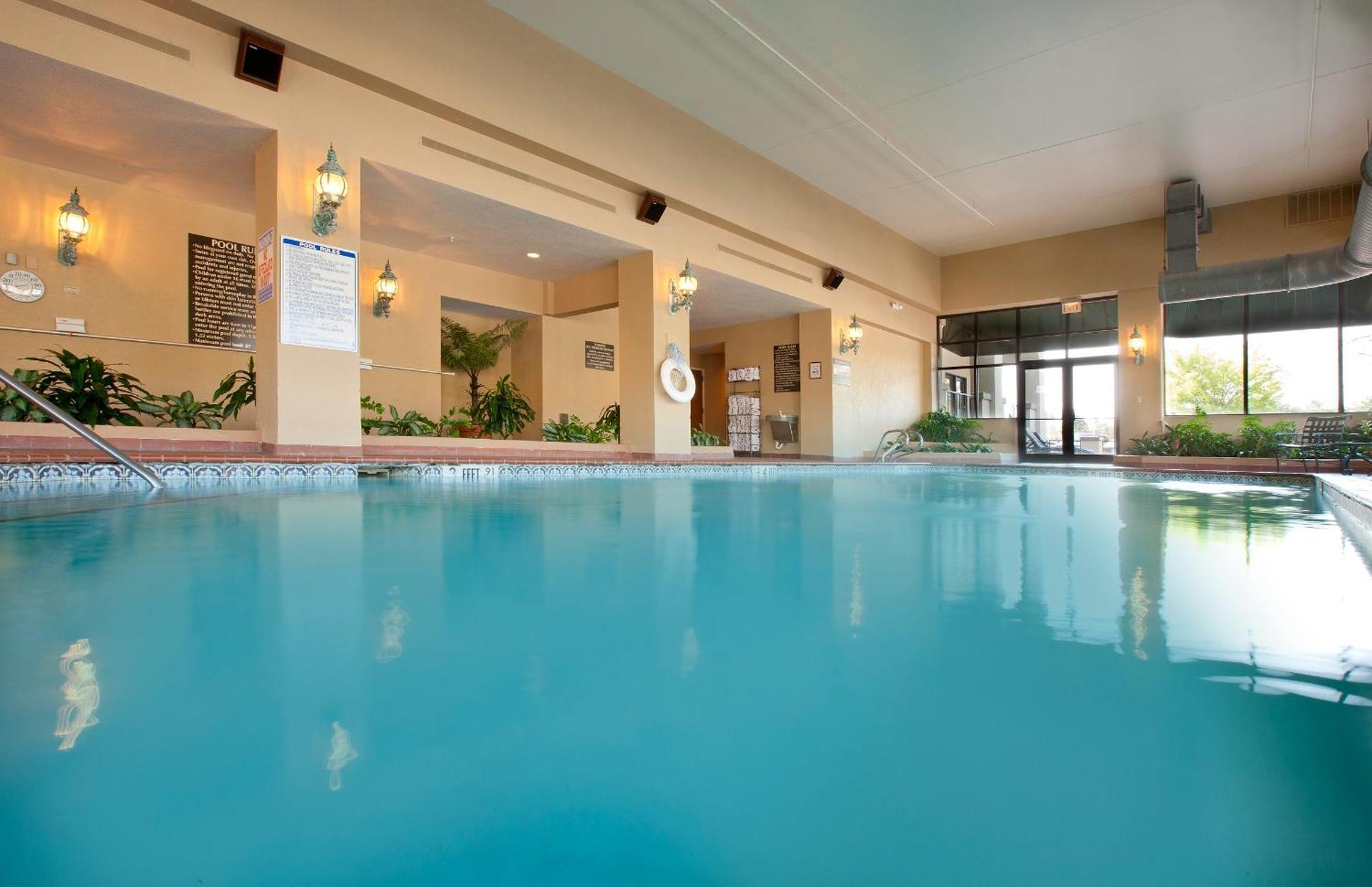 Embassy Suites By Hilton Greensboro Airport Esterno foto