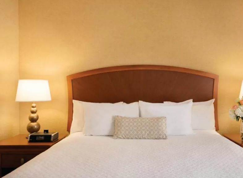 Embassy Suites By Hilton Greensboro Airport Esterno foto