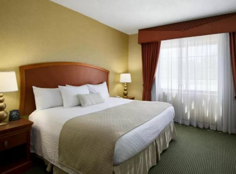Embassy Suites By Hilton Greensboro Airport Esterno foto