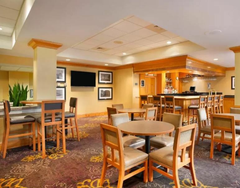 Embassy Suites By Hilton Greensboro Airport Esterno foto